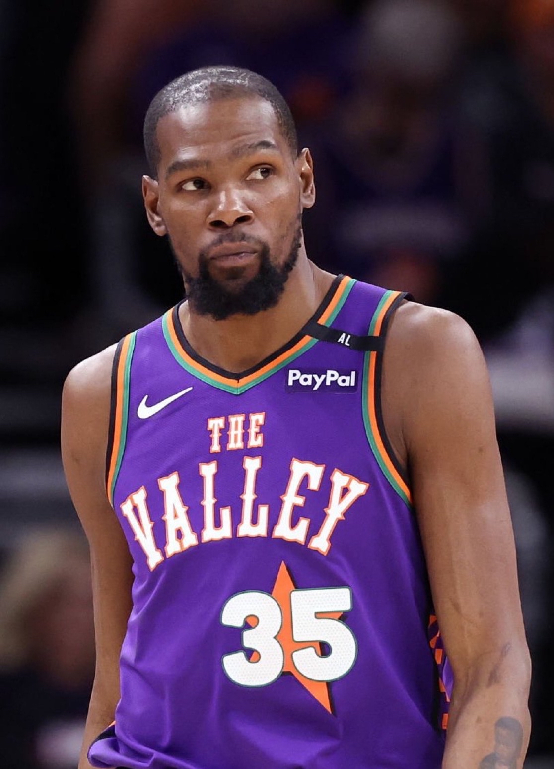 但更深层的 但更深层的